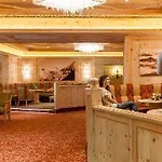 Regina Hotelsuites Lejlighedshotel 4*