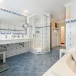 Regina Hotelsuites Зельден