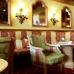 Regina Hotelsuites