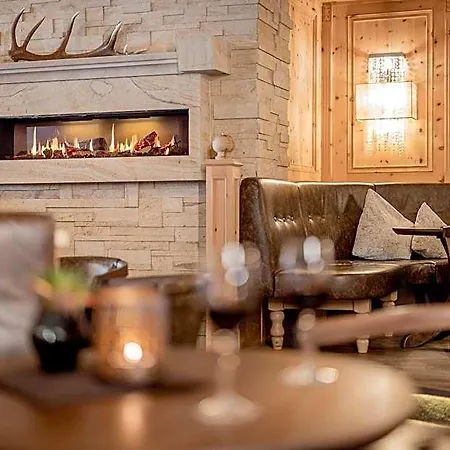 Regina Hotelsuites 4* Sölden