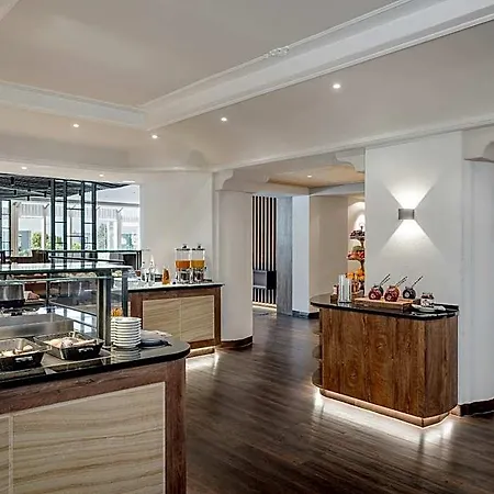 Lägenhetshotell Regina Hotelsuites 4*