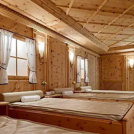 Regina Hotelsuites Lägenhetshotell Sölden