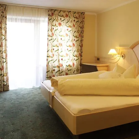 Regina Hotelsuites Apartmanhotel