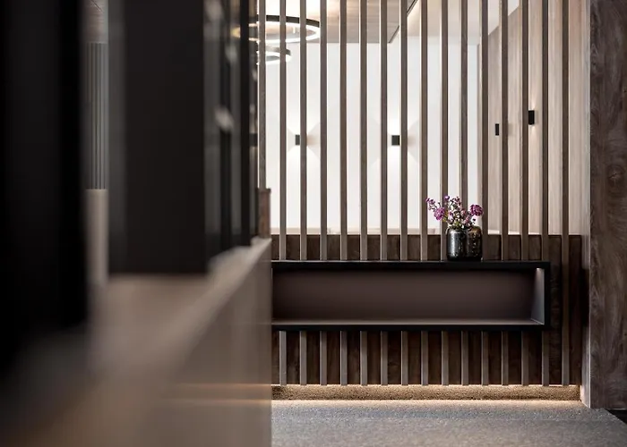 Regina Hotelsuites 4*