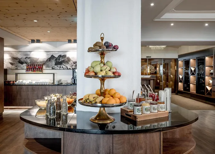 Regina Hotelsuites 4*