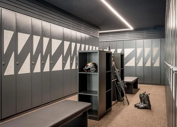 Regina Hotelsuites 4*