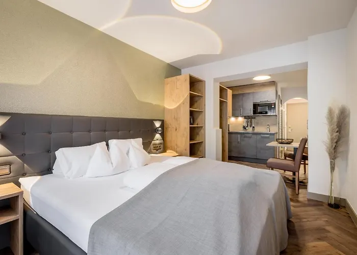 Regina Hotelsuites 4*