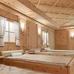 Regina Hotelsuites Aparthotel 4*