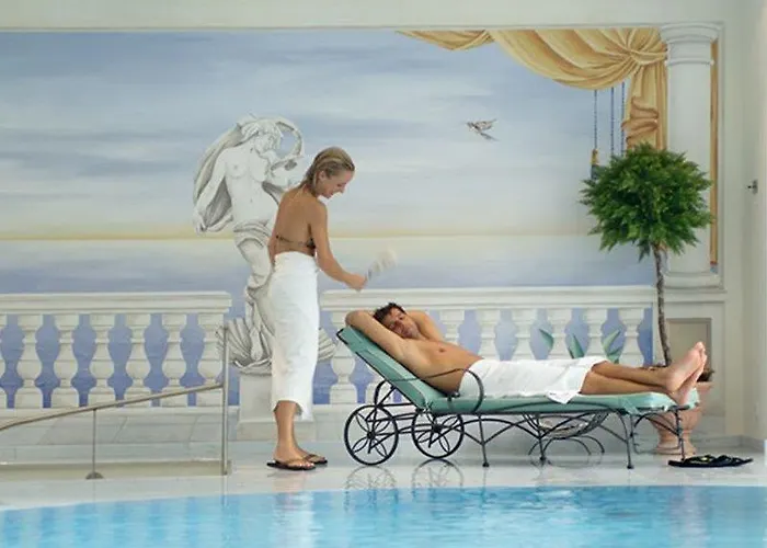 Appart hôtel Regina Hotelsuites 4*